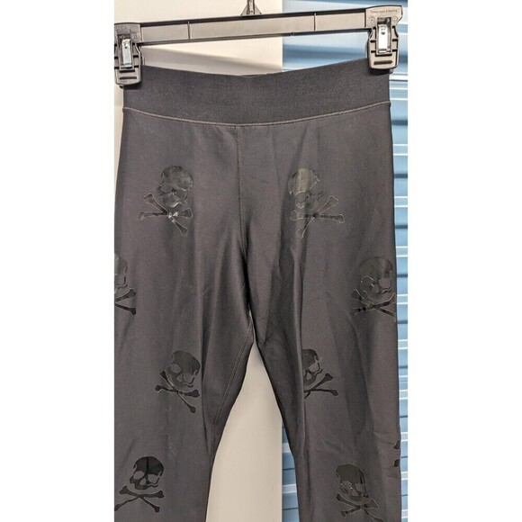 SOULCYCLE ULTRACOR Skull Heads Crossbones Gothic Workout Yoga Leggings Pants XS - Picture 2 of 10